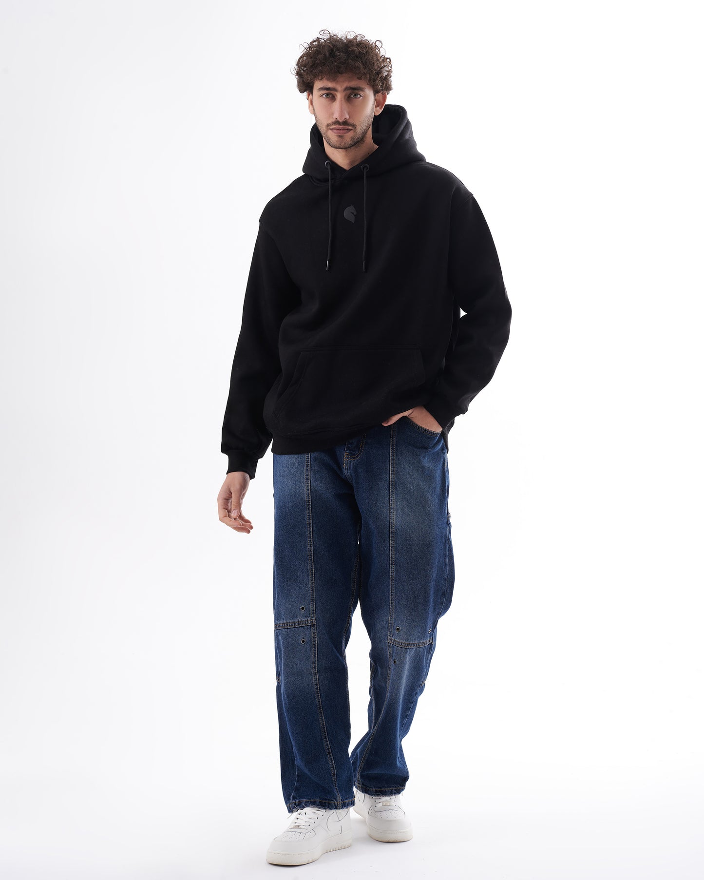 BLACK WORLD OVERSIZE SWEATSHIRT